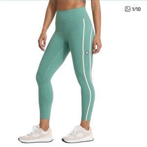 Vuori Caladon Track Legging Tight Pants size Medium